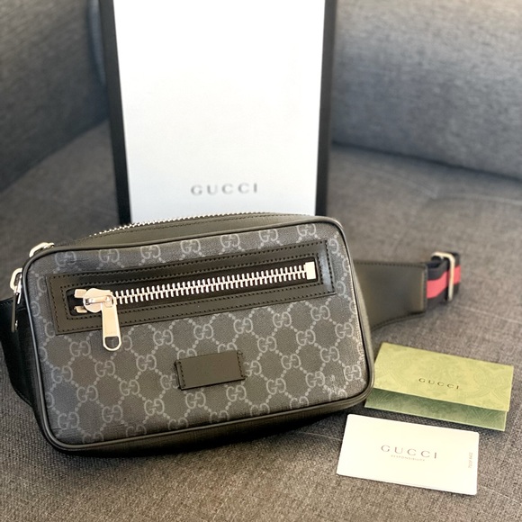 Gucci GG supreme monogram belt bag - Picture 3 of 13